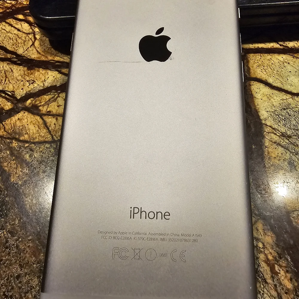 Apple IPhone 6 (32GB) Silver